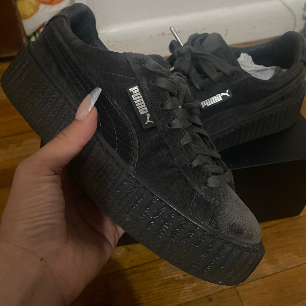 Fenty by Rihanna creeper velvet size 6.5 women